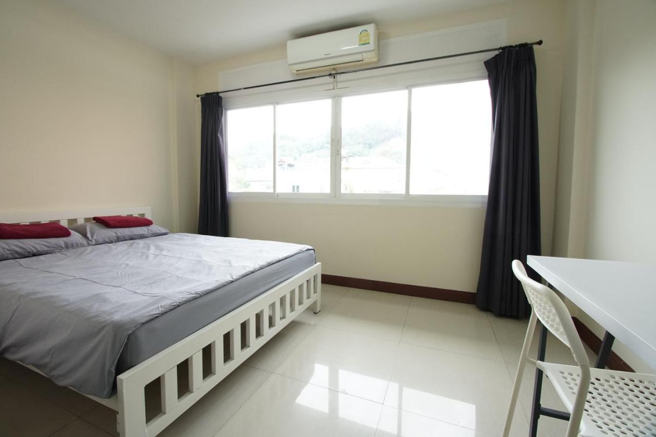 Bedbox Hostel Patong Exterior foto
